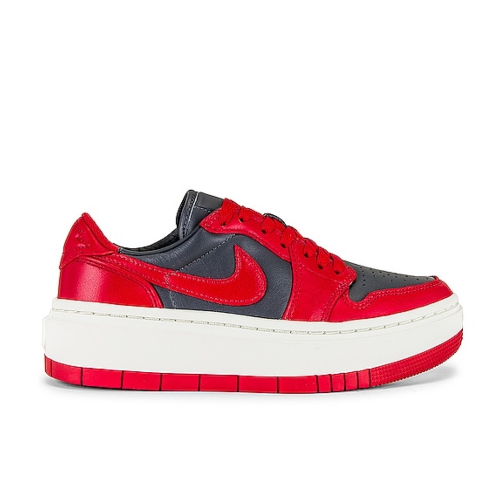 Jordan Elevate women’s 9.5